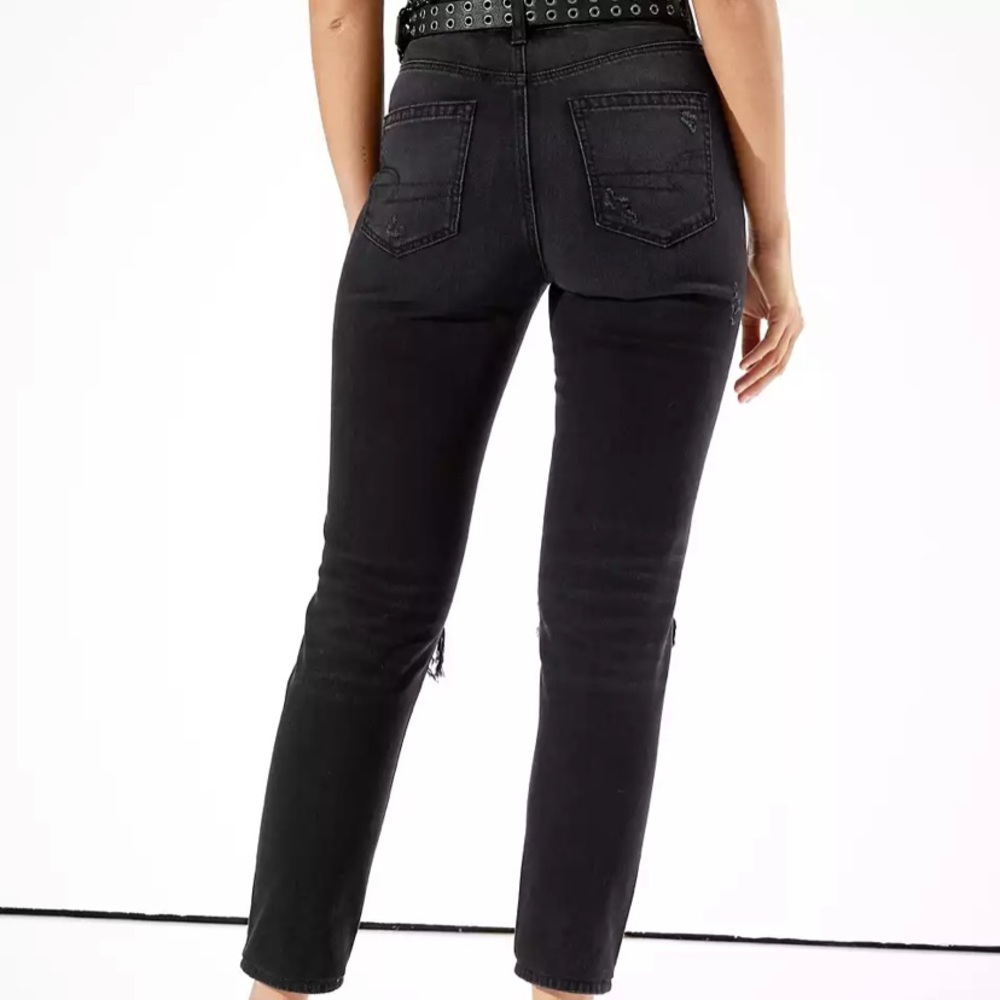 AE Ripped Mom Jean - Picture 2 of 7